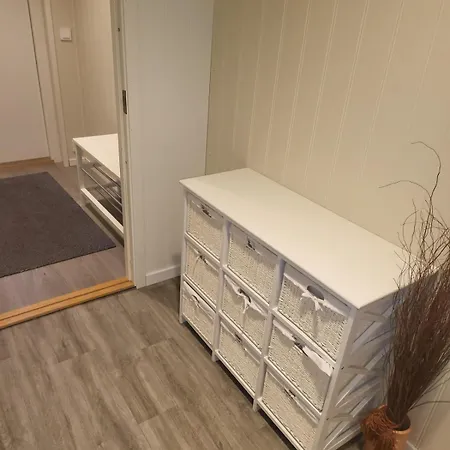 Koselig I Sentrum 5 Soveplasser Gratis Parkering Og Gratis Internet 아파트 나르비크