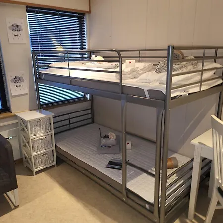 Koselig I Sentrum 5 Soveplasser Gratis Parkering Og Gratis Internet Apartment