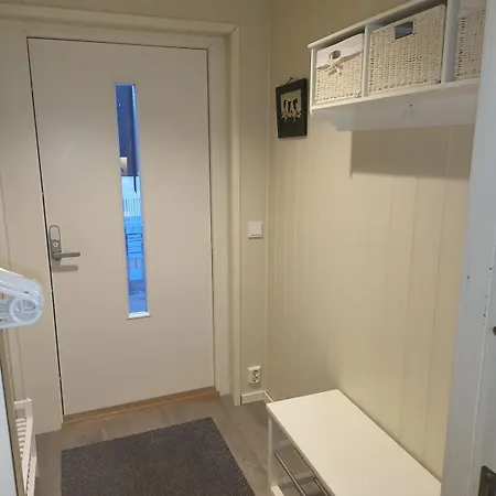 아파트 Koselig I Sentrum 5 Soveplasser Gratis Parkering Og Gratis Internet *